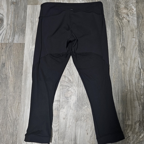 Lululemon cropped leggings see description for sizing - Picture 1 of 15